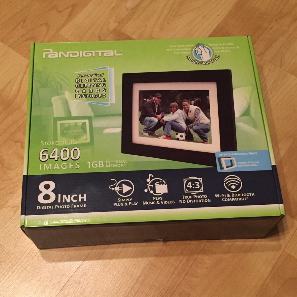 Pandigital 8 inch LCD digital picture frame