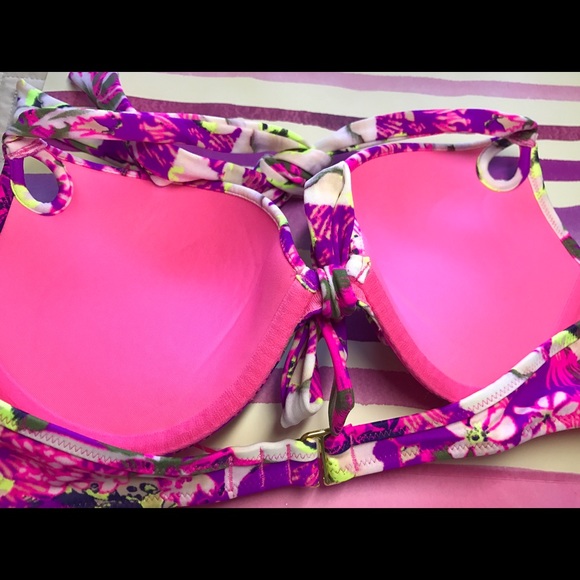 👙NWT Victoria's Secret Swimsuit✨ - Picture 5 of 8