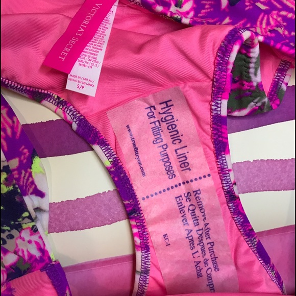 👙NWT Victoria's Secret Swimsuit✨ - Picture 8 of 8