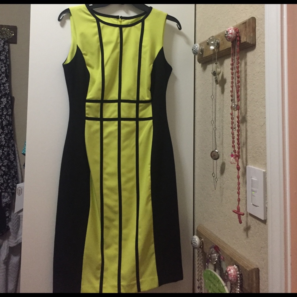 Calvin Klein Sheath dress