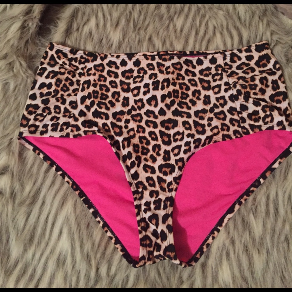 Leopard high waisted bikini bottoms