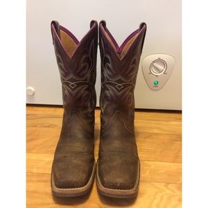 Women's Ariat Square Toe Boot