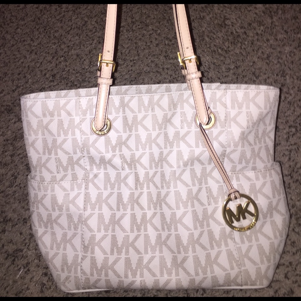 Michael Kors Jet Set Logo Tote Vanilla