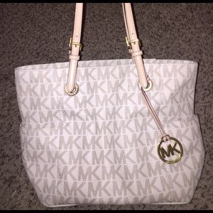 Michael Kors Jet Set Logo Tote Vanilla