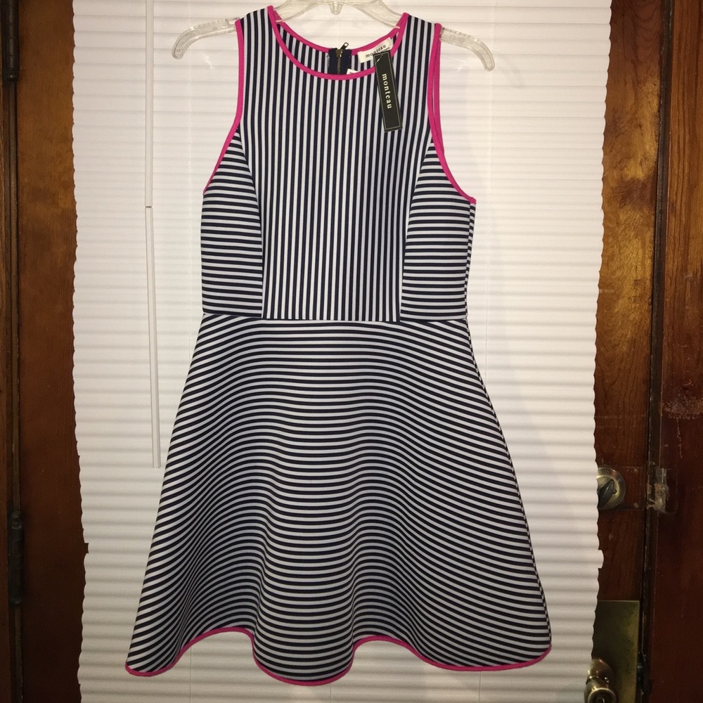 Super cute striped summer dress, size Large NWT
