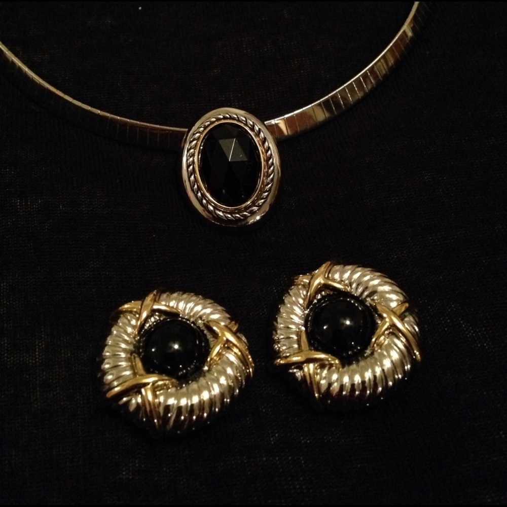 Pendant and earrings