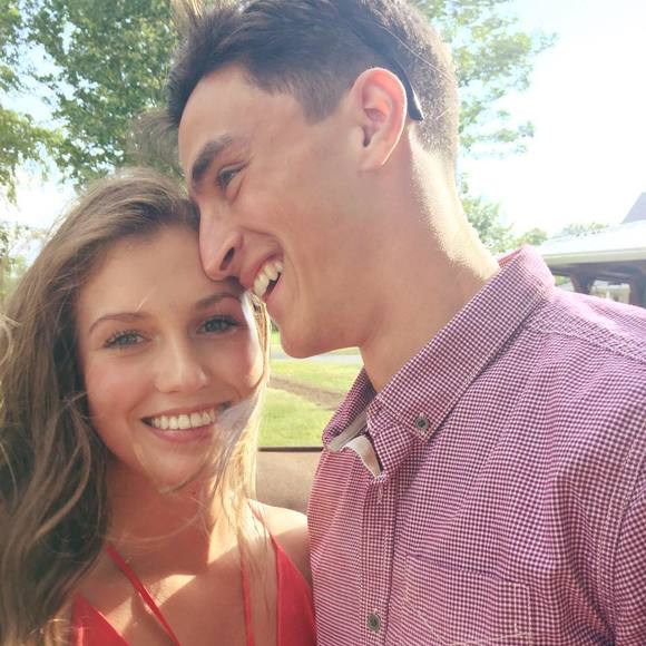 Meet your Posher, Lexi - Picture 1 of 1