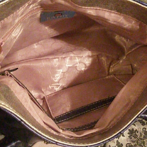 *SOLD* Kathy Van Zeeland! - Picture 2 of 3