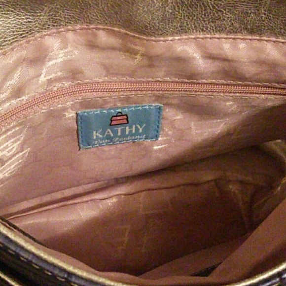 *SOLD* Kathy Van Zeeland! - Picture 3 of 3