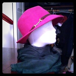 Hot Pink Hat!