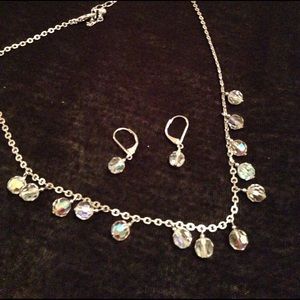 Necklace and earrings set