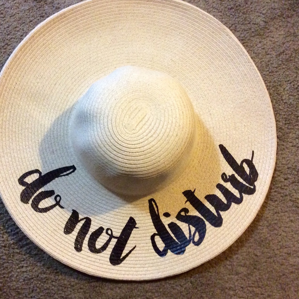 5⭐️ RATED! 🔥ONE LEFT🔥: DO NOT DISTURB beach hat - Picture 3 of 5