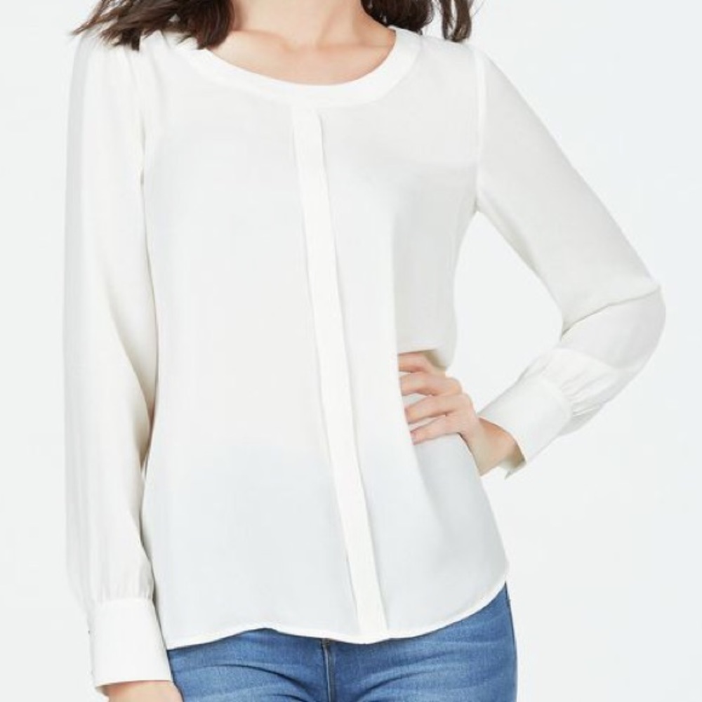 Justfab Buttoned Cuff Top. NWOT