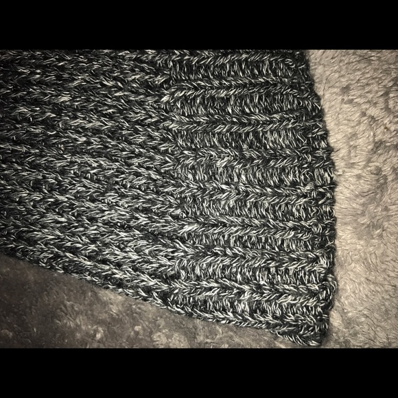 Grey Knitted Sweater - Picture 3 of 4