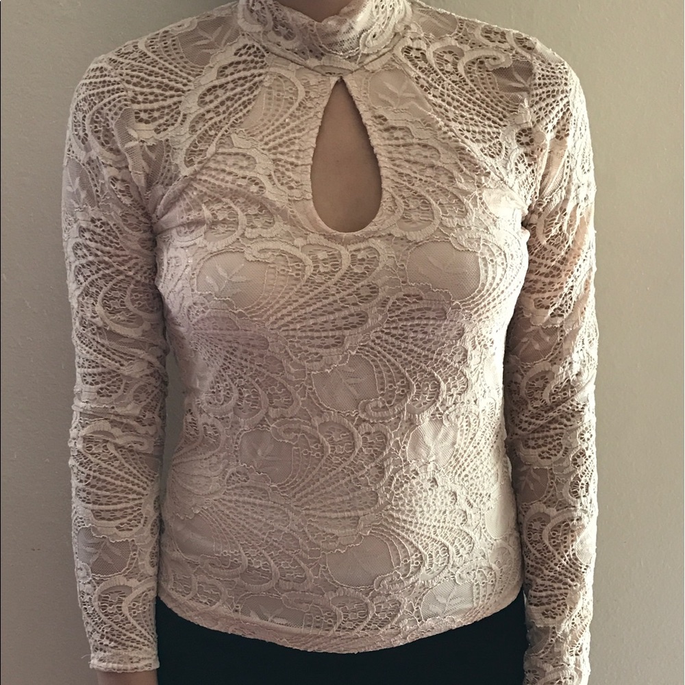 Mesh long sleeve cream top