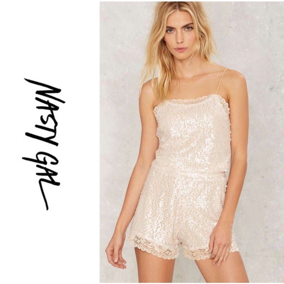 . {MOTEL} Lola sequin shorts - Picture 6 of 8