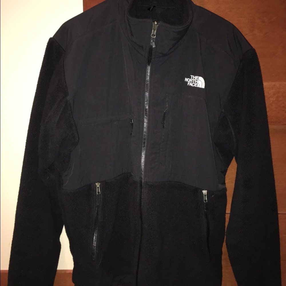 Men's black North Face winter jacket!