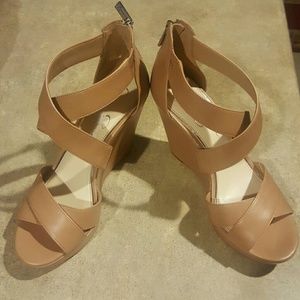 Jessica Simpson Jadyn Wedge Sandal - SZ 9