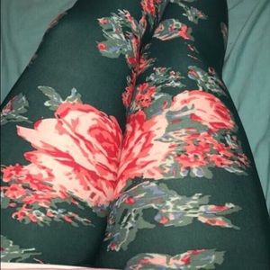 Rose lularoe one size leggings