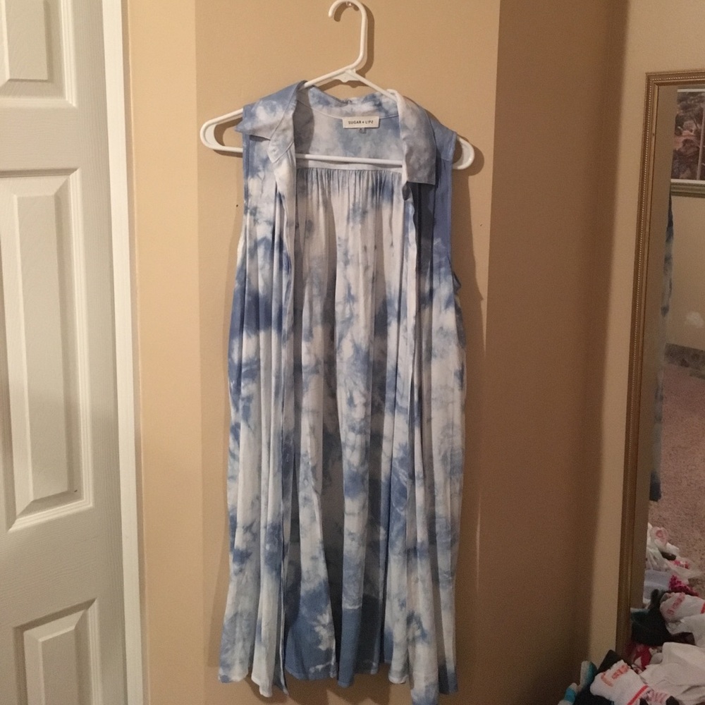 Multicolored button up sleeveless cardigan