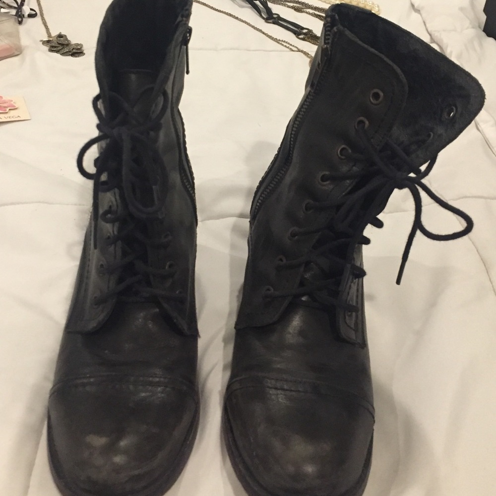 Steve Madden Black Lace Up Boots