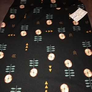 🌷🌷 LuLaRoe Cassie Size Large NWT Spring Print!