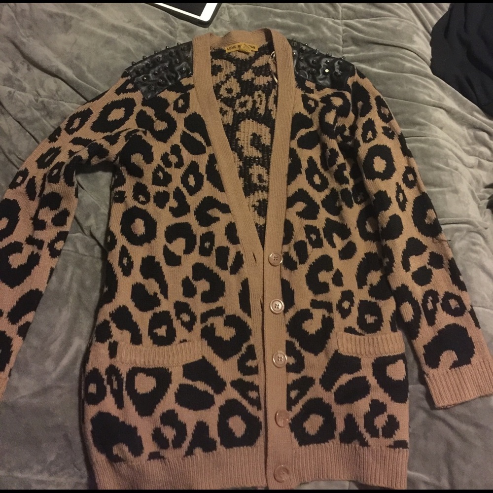 Cheetah print/ studded Cardigan