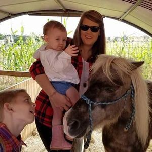 Meet your Posher, Stephanie
