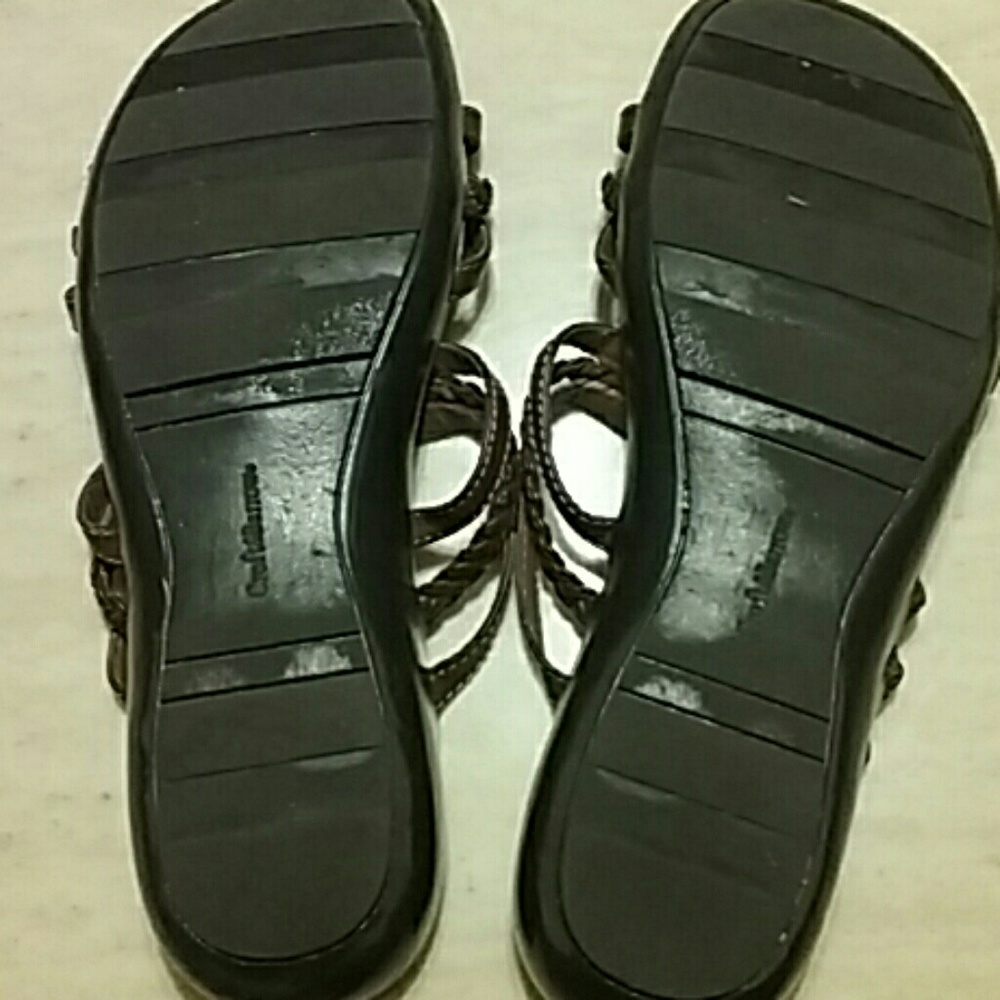 Sandals - Picture 3 of 3