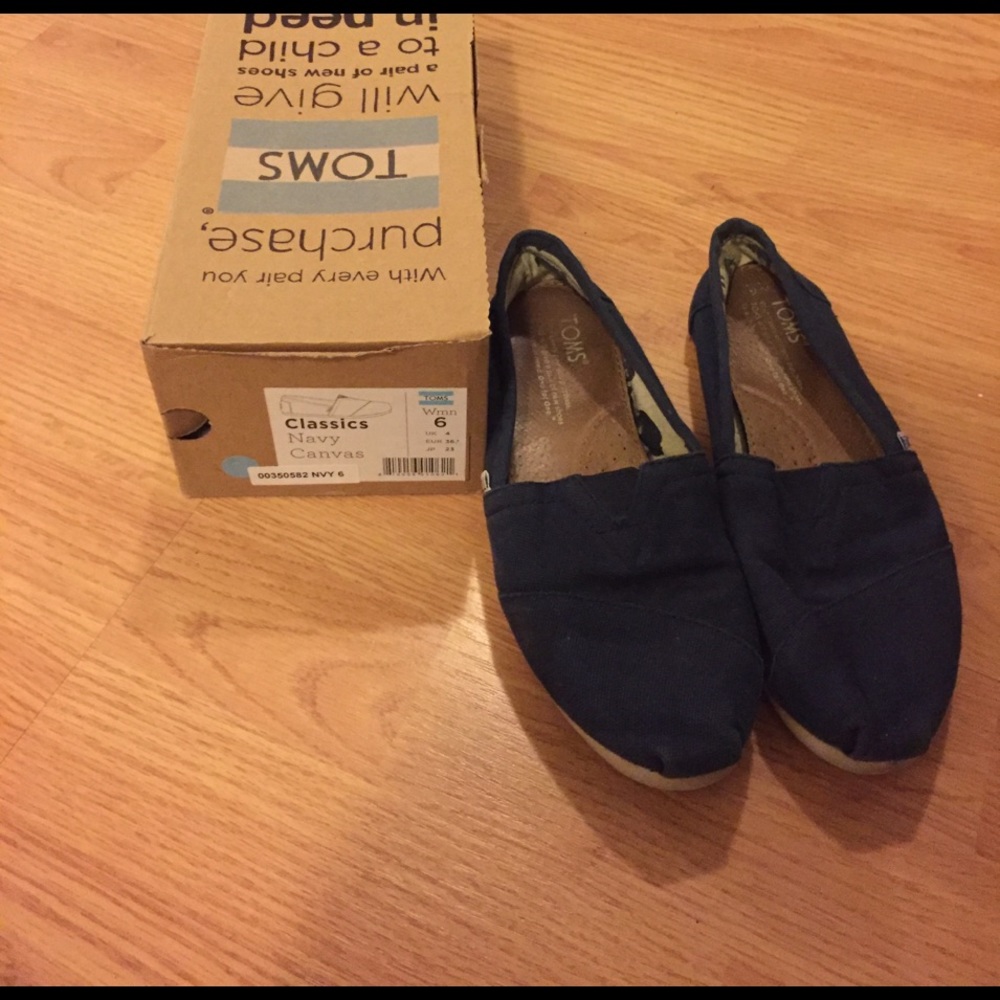 Women's Toms
