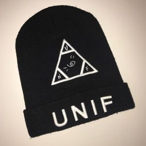 UNIF Pyramid Icon Beanie