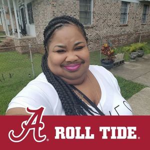 Meet your Posher, Latoya