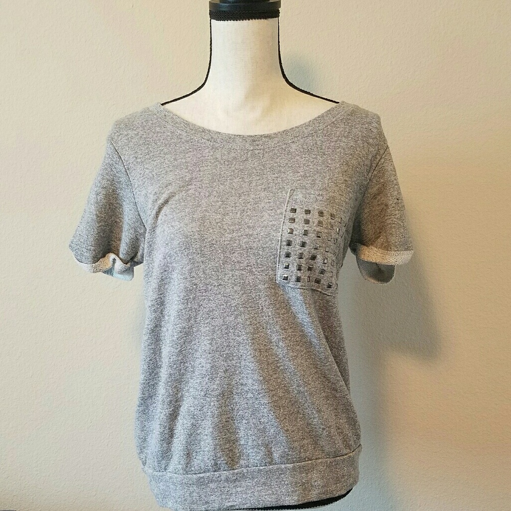 Short Sleeved Gray Sweater