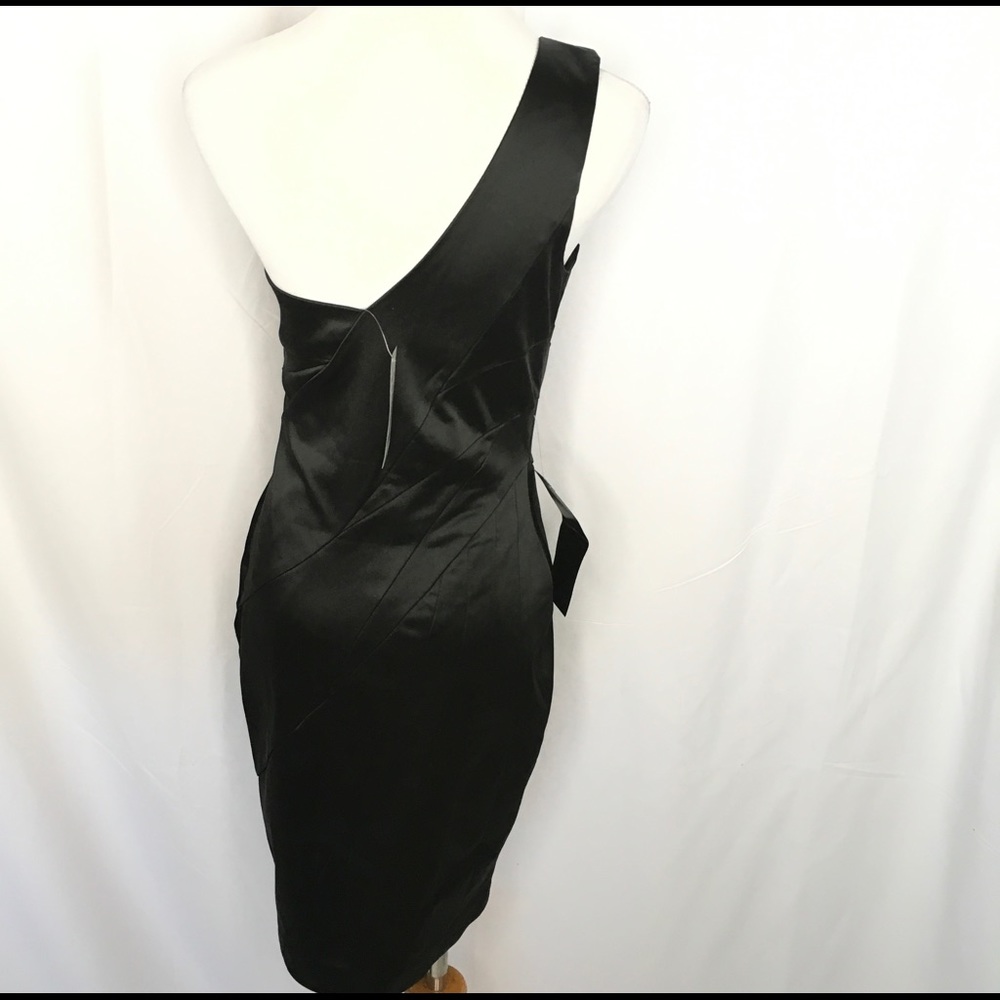 ❗️SOLD❗️🖤Bebe Dress🖤 - Picture 2 of 5