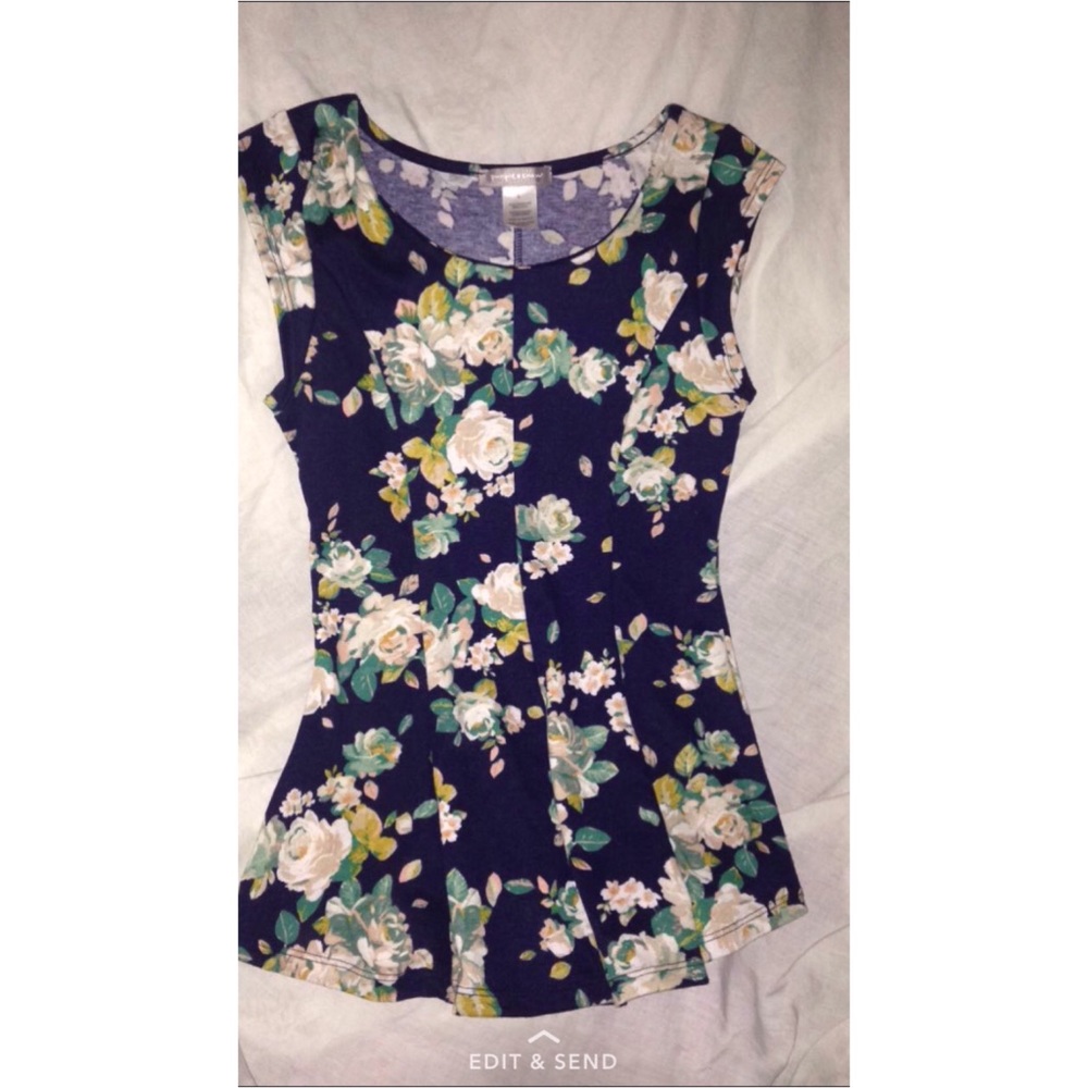 Woman's peplum top