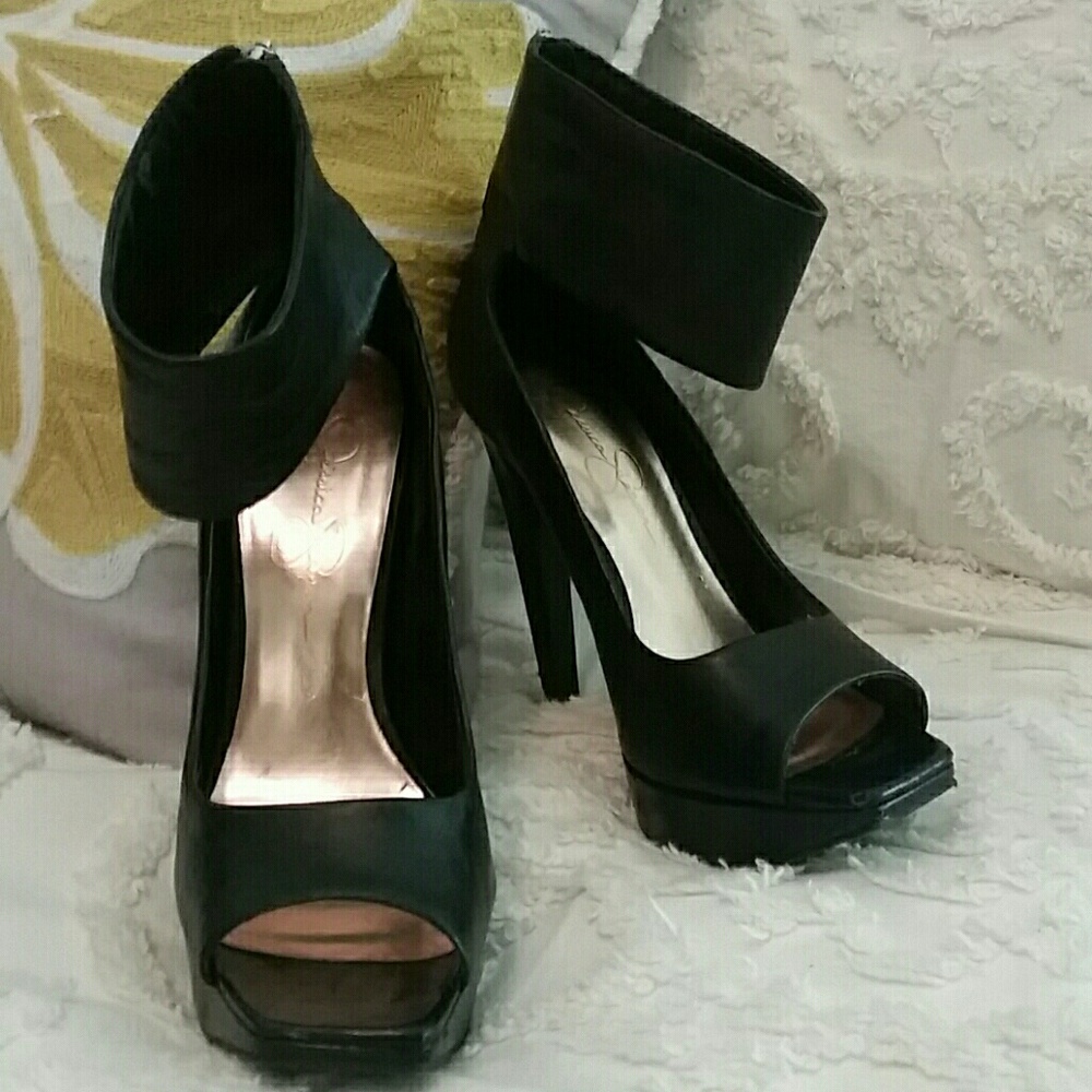 Jessica Simpson Platform Heel
