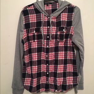 Plaid women's shirt