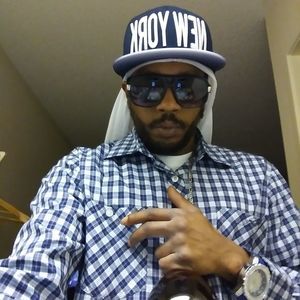 Meet your Posher, Adam