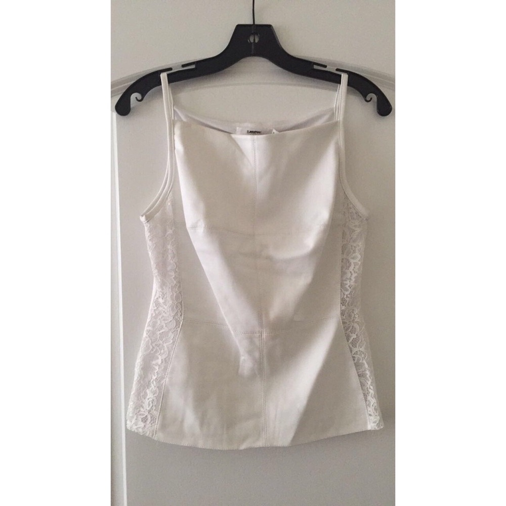 Bailey 44 top