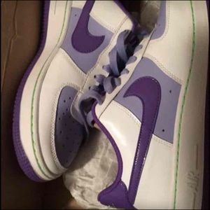 Woman's Air Forces New in box.