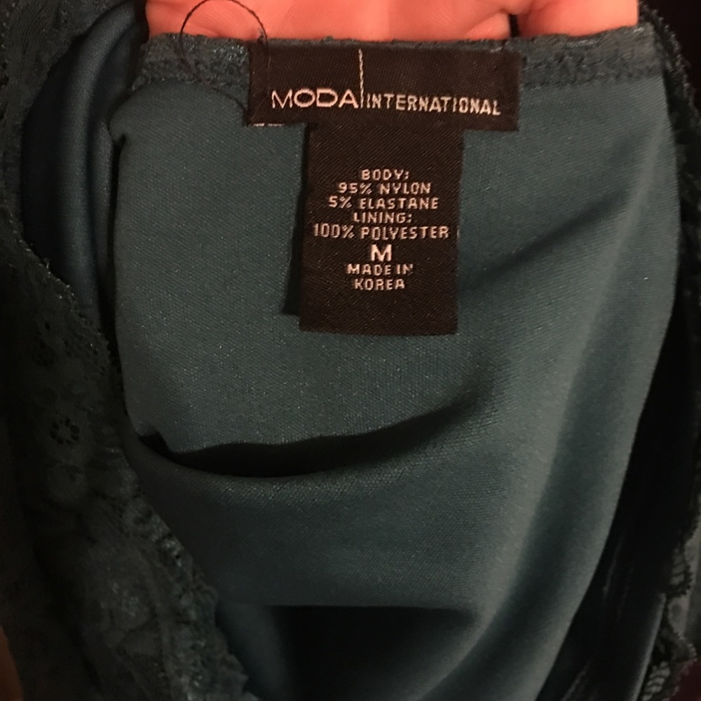 Express dress - Picture 3 of 3