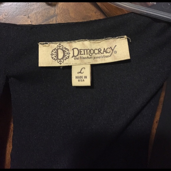 Top - Picture 4 of 6