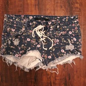 billabong floral shorts