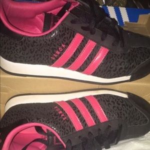 Adidas cheetah print