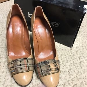 Bebe camel colored high heel