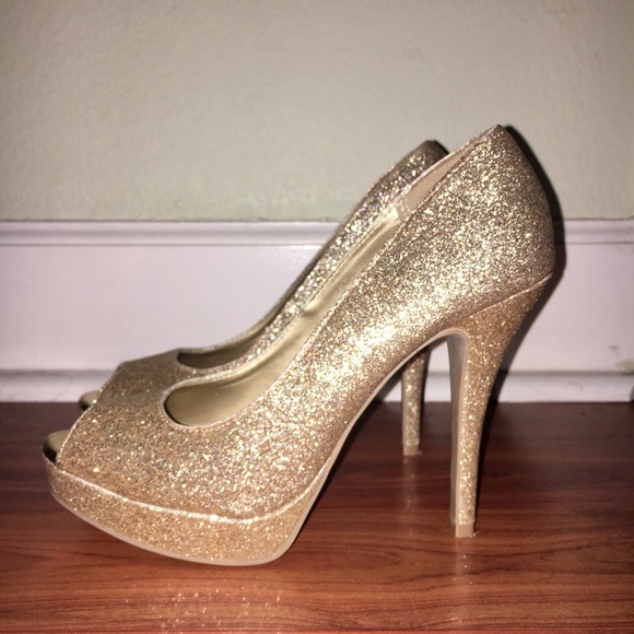 Shoes - ONE HOUR SALE✨👠High Heels✨👠