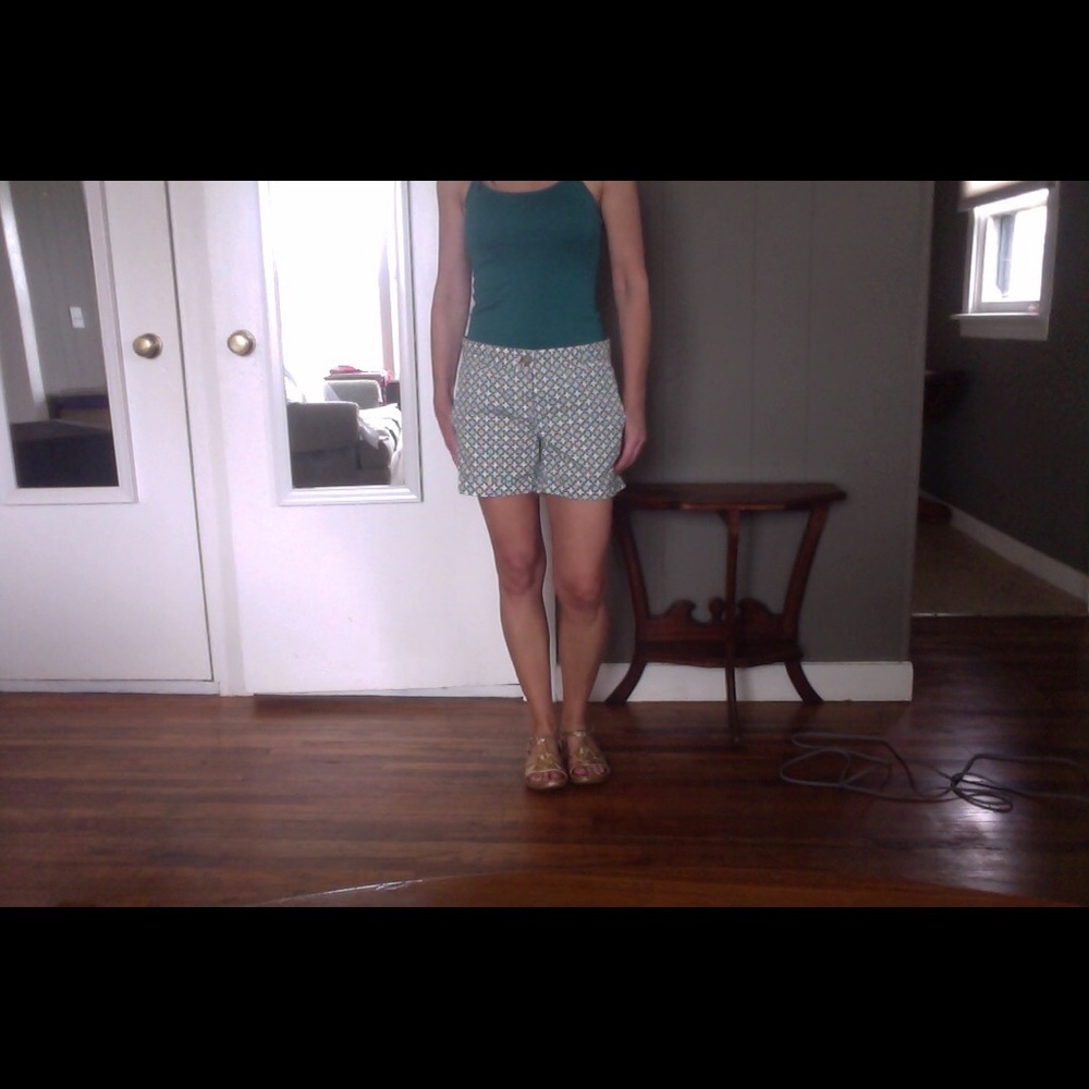 Banana Republic Preppy Chino shorts