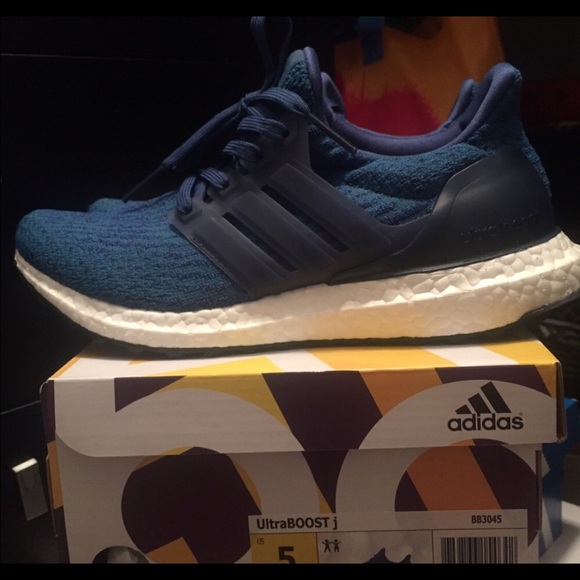 Adidas Ultra Boost - Picture 6 of 7