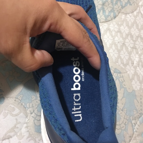 Adidas Ultra Boost - Picture 2 of 7