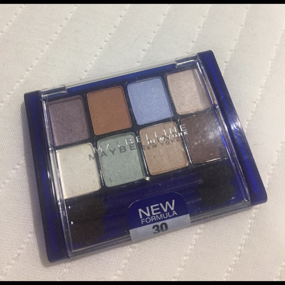 Eye shadow palette!!